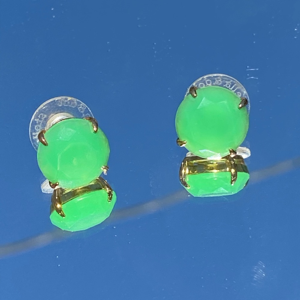 Stella and Dot Green stud earrings